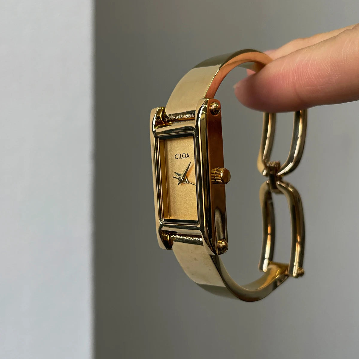 Montre-Line